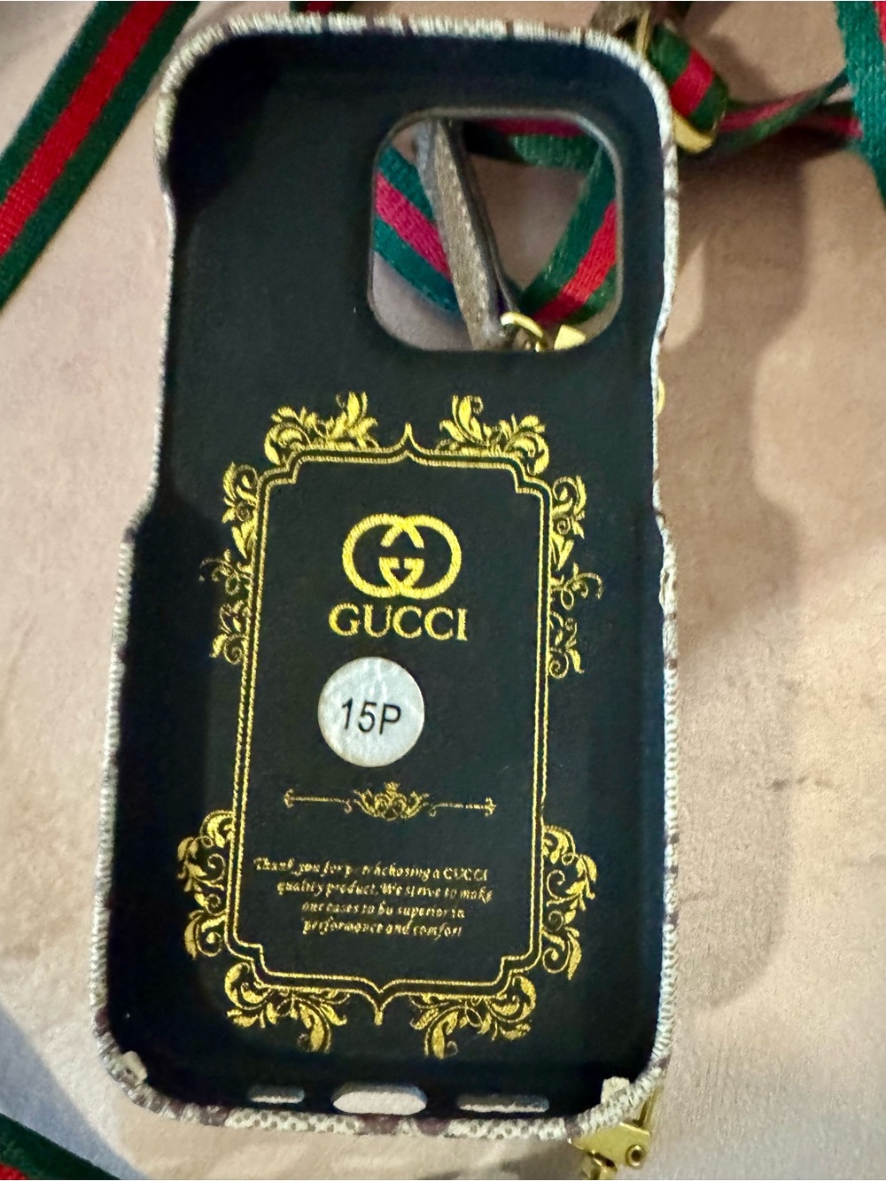 Adjustable GG Supreme Beige Crossbody Phone Case with Green-Red Web Stripe - Picture 3 of 4